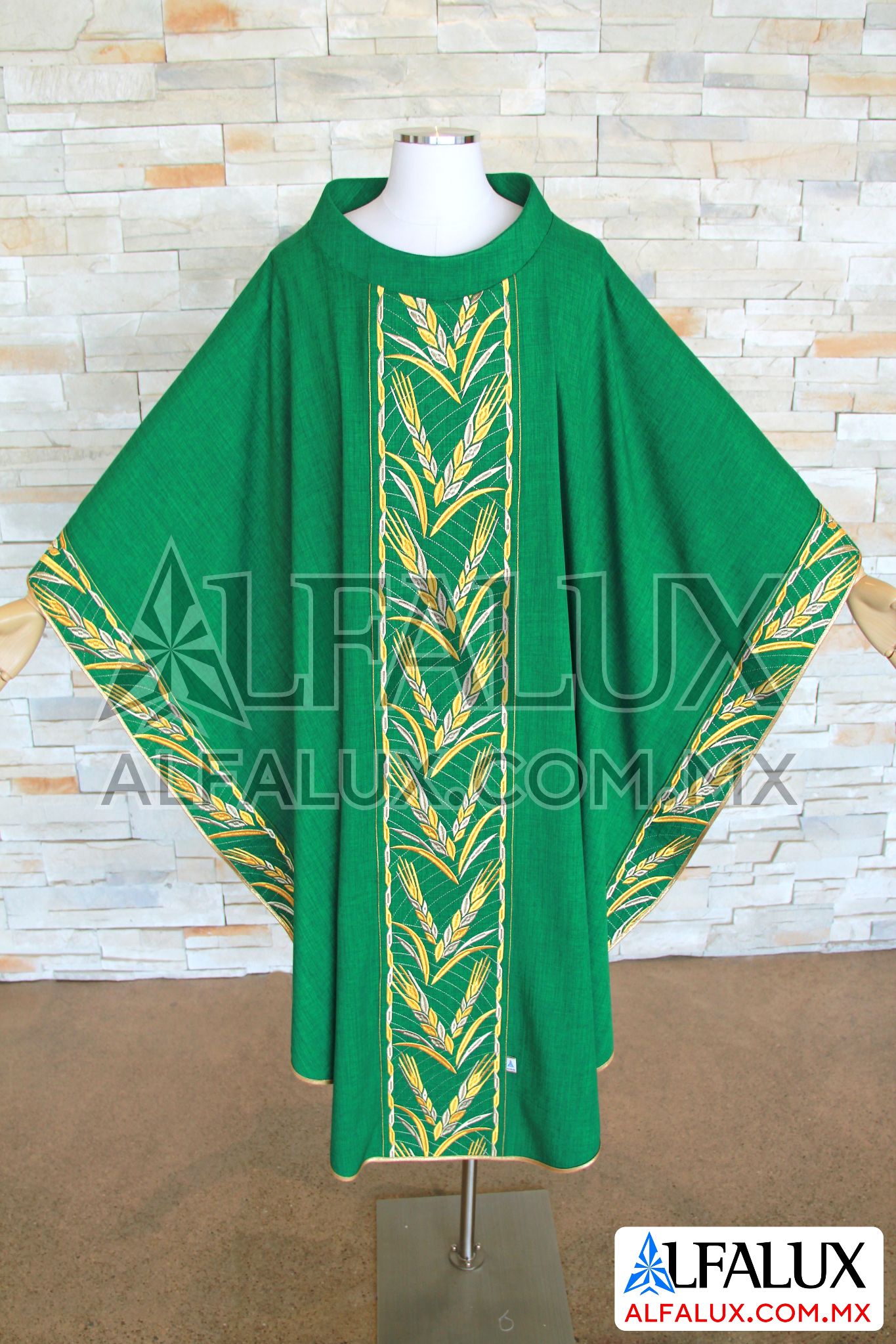 31 VITALIS Alfalux Casulla Laterales Verde Bandera 230